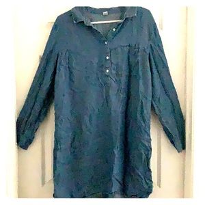 Denim shirt, long sleeve.